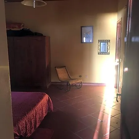 Country Monigio Hotel *